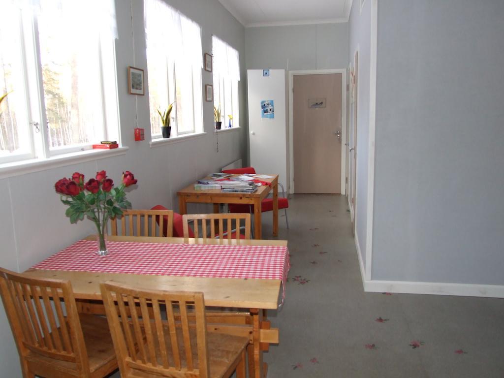 Hovra Vandrarhem Håvra Exterior foto